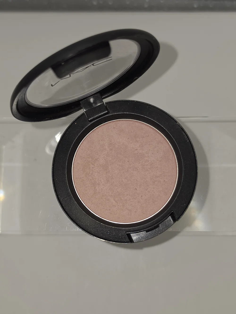 LIMITED EDITION RARE MAC SATIN POWDER BLUSH - 